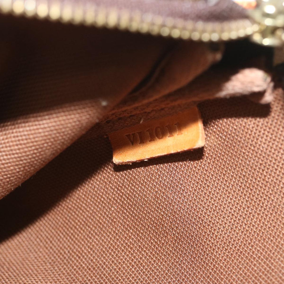 Louis Vuitton Pochette Accessoires  Canvas Clutch Bag