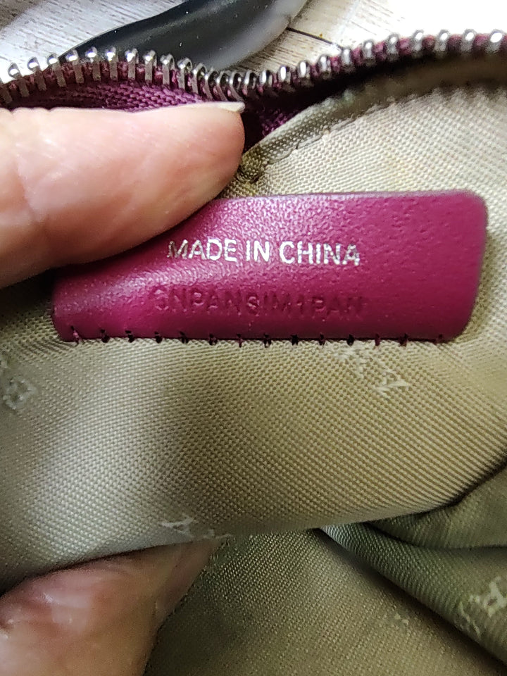 Coin Purse Luxury Designer By Burberry  Size: Small