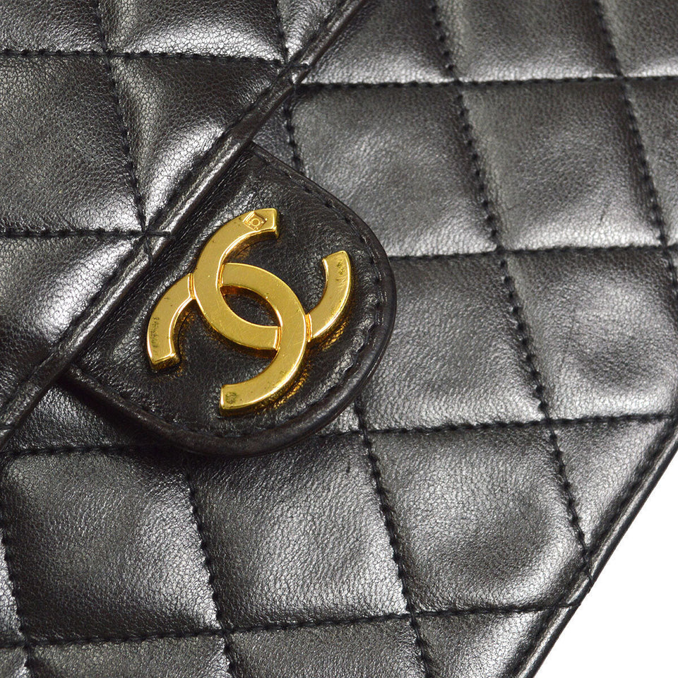 CHANEL 1997-1999 CC Pushlock Half Flap Medium Black Lambskin