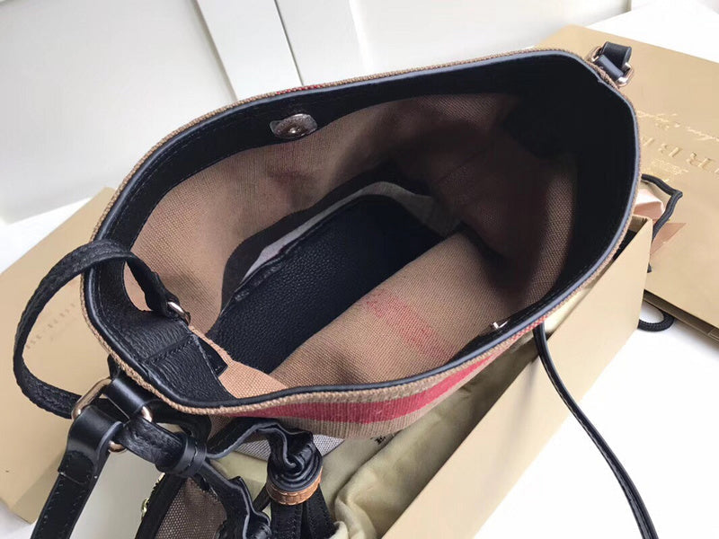 Burberry Bags - Bagsattire   438