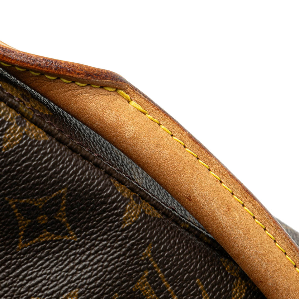 Brown Louis Vuitton Monogram Looping GM Shoulder Bag
