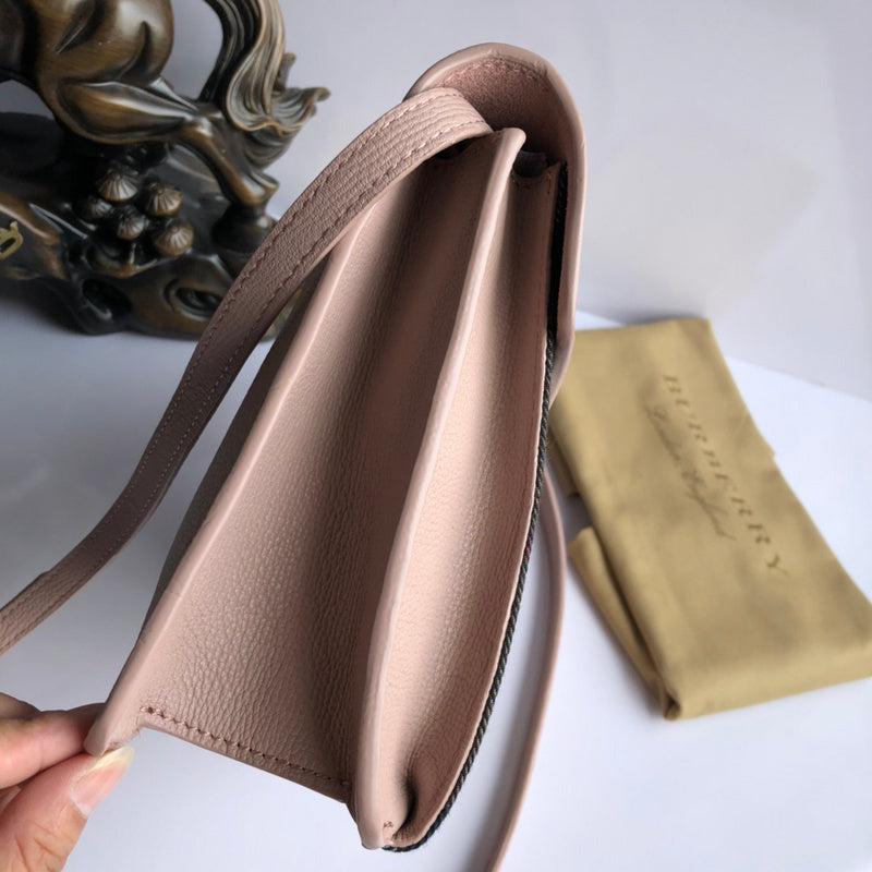 Burberry Bags - Bagsattire   476