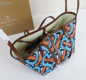 Burberry Bags - Bagsattire   173