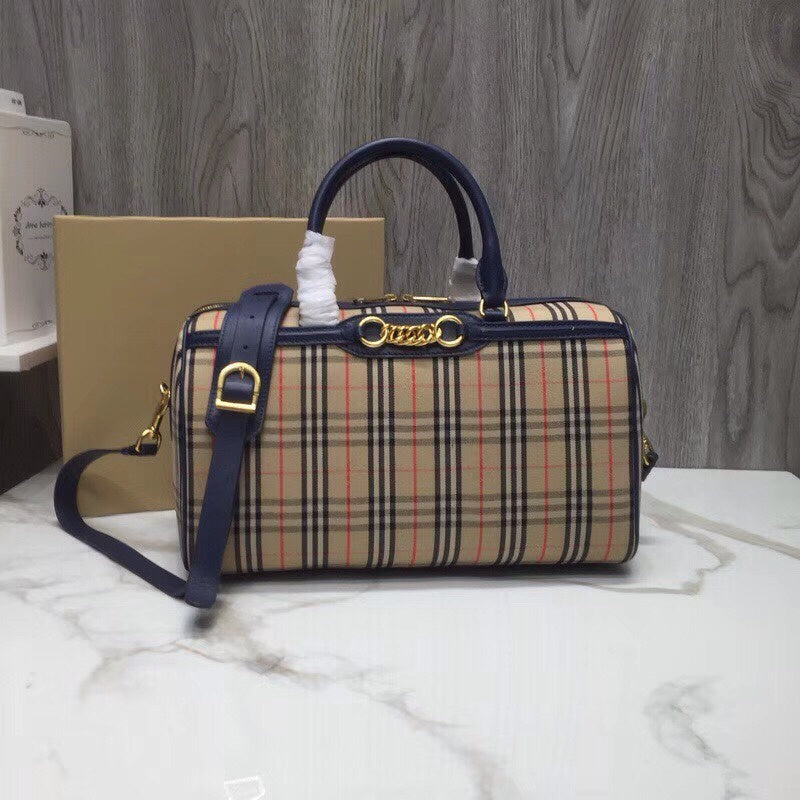 Burberry Bags - Bagsattire   697
