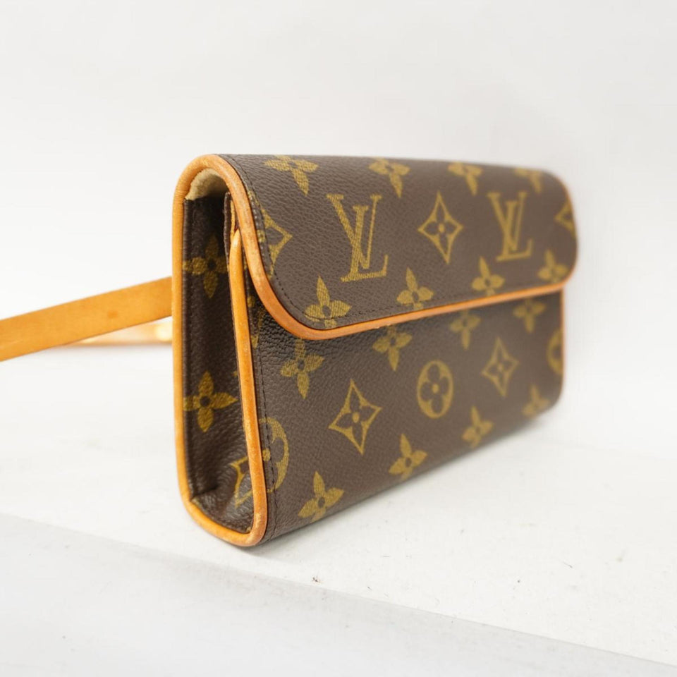 Louis Vuitton Florentine  Canvas Clutch Bag