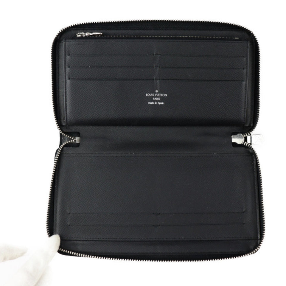 LOUIS VUITTON Zippy organizer Wallet