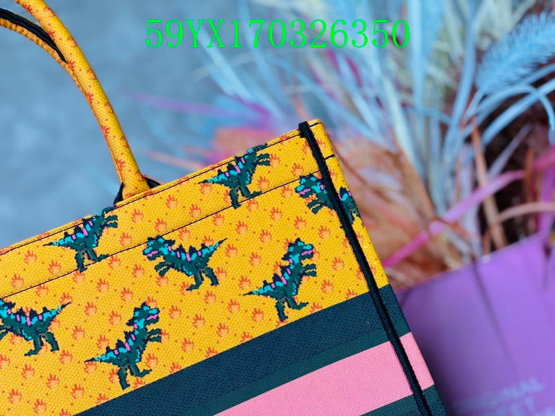 Christian Dior Bags Bags - The Tote   065