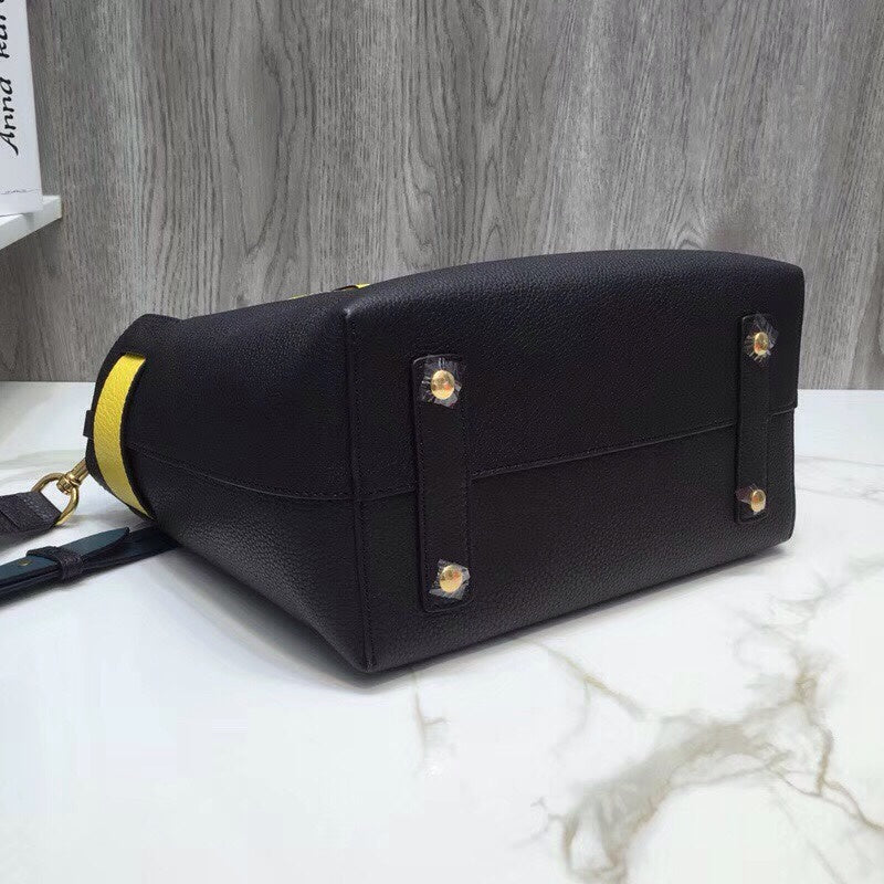 Burberry Bags - Bagsattire   451