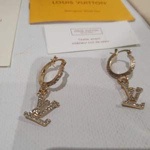 Louis Vuitton Earrings.