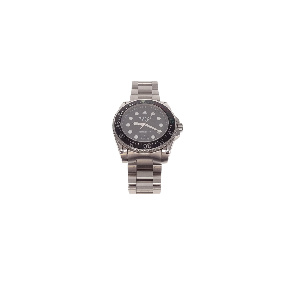 Gucci Stainless Steel Quartz Movement Mens Dive Watch