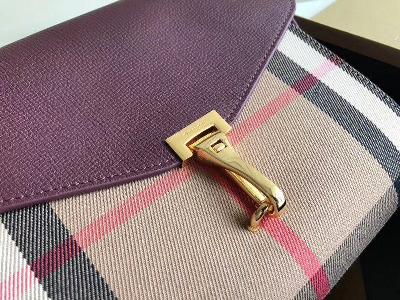 Burberry Bags - Bagsattire   309