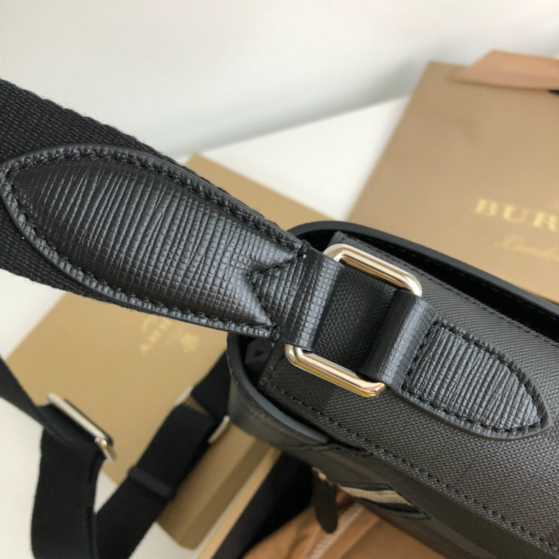 Burberry Bags - Bagsattire   579