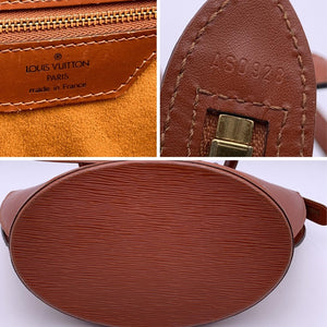 LOUIS VUITTON Vintage Epi Red Leather Saint Jacques Gm Tote Bag