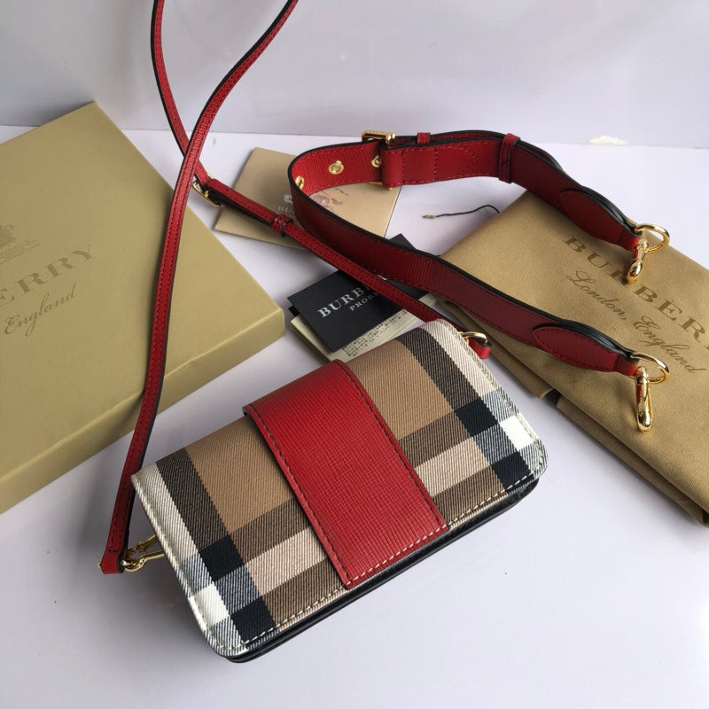 Burberry Bags - Bagsattire   560