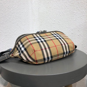 Burberry Bags - Bagsattire   557