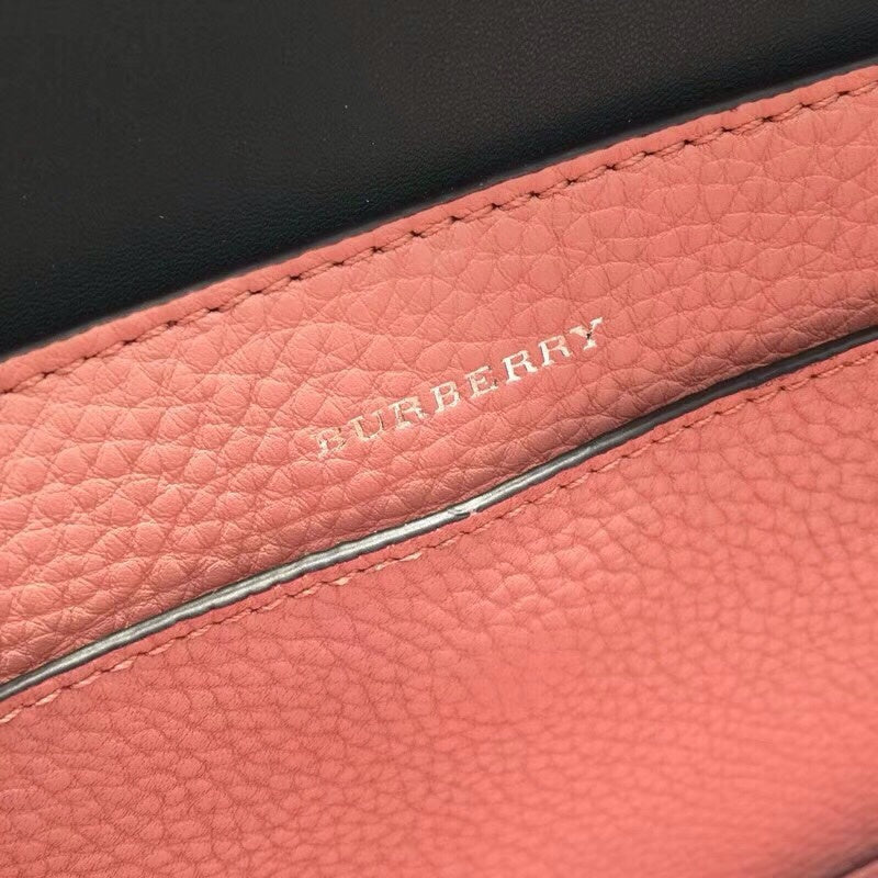 Burberry Bags - Bagsattire   432