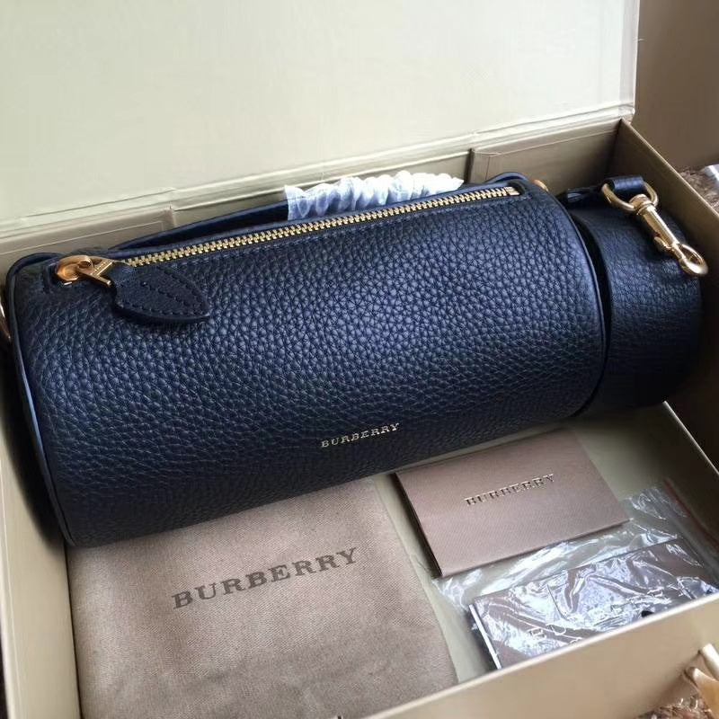 Burberry Bags - Bagsattire   449