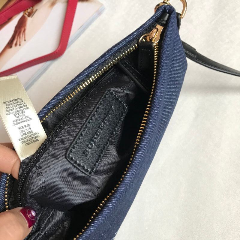 Burberry Bags - Bagsattire   366