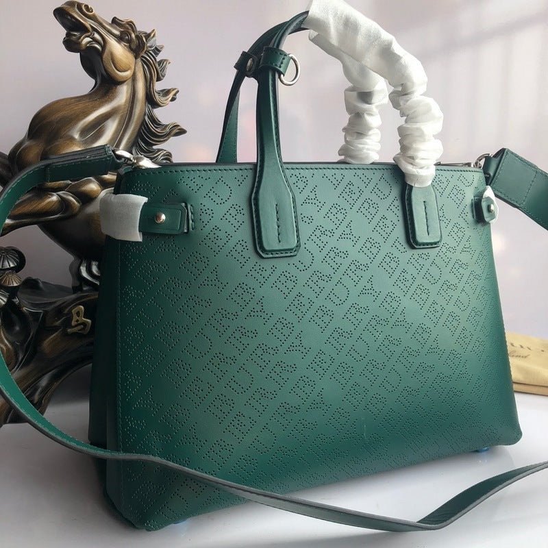 Burberry Bags - Bagsattire   637