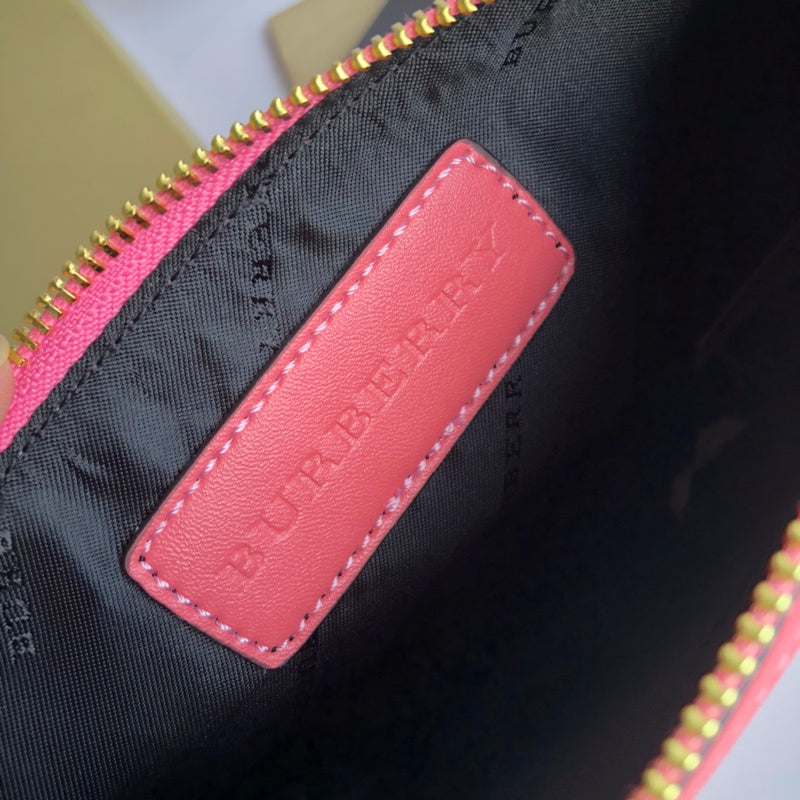 Burberry Bags - Bagsattire   481