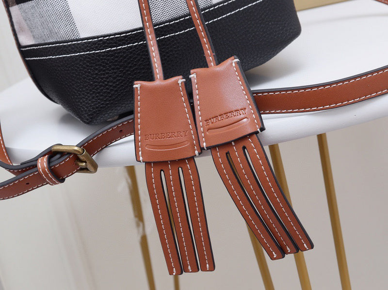 Burberry Bags - BG Bags - 989