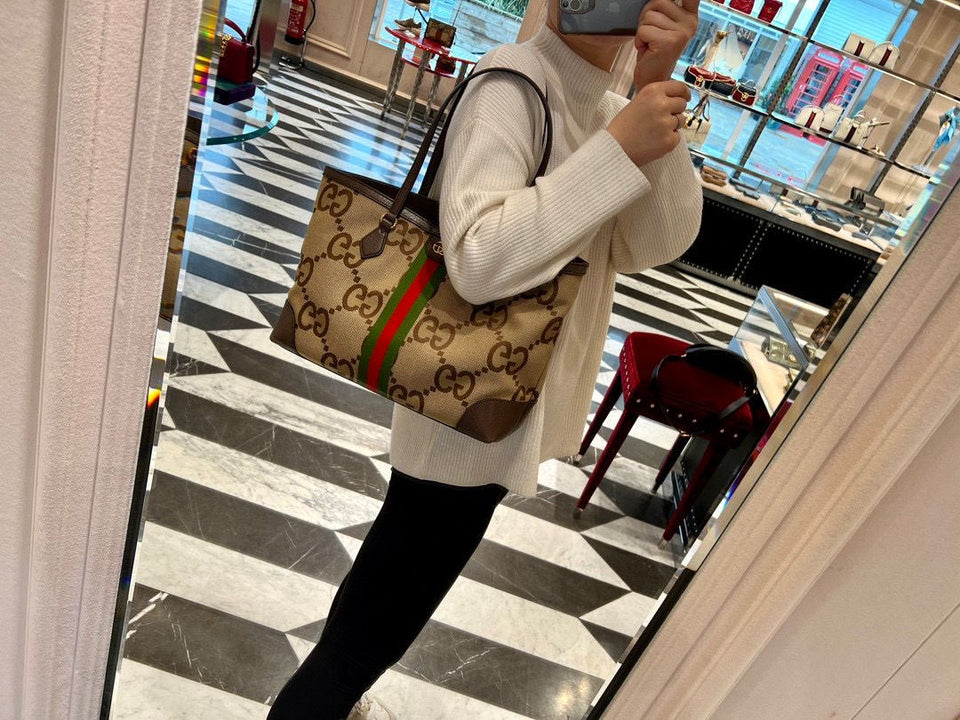 PreOrder Gucci jumbo GG canvas tote