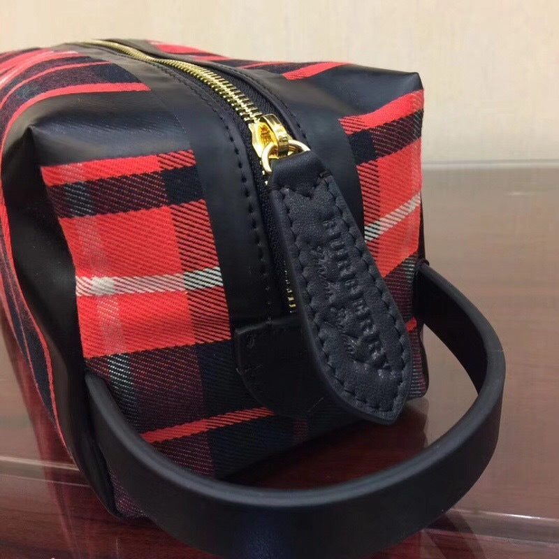 Burberry Bags - Bagsattire   414