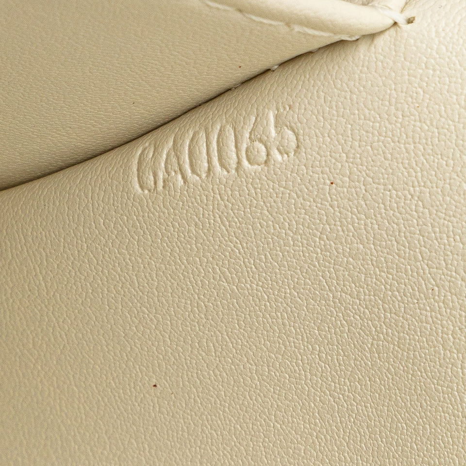White Louis Vuitton Monogram Vernis Thompson Street Shoulder Bag
