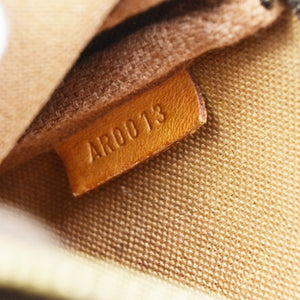 Louis Vuitton Pochette Accessoires  Canvas Clutch Bag