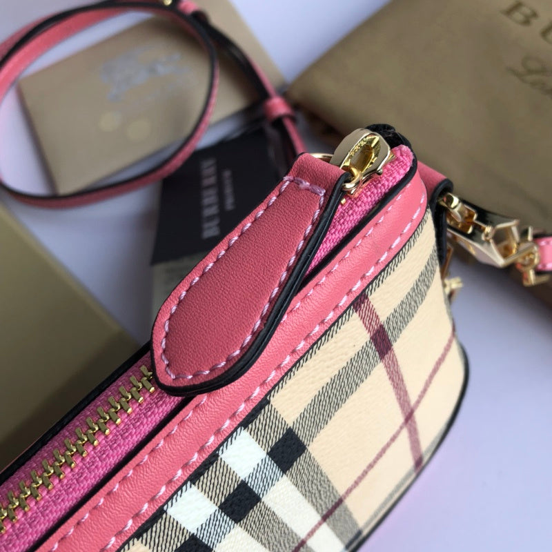 Burberry Bags - Bagsattire   481