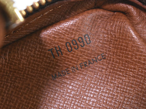 Louis Vuitton Pochette Marly  Canvas Clutch Bag