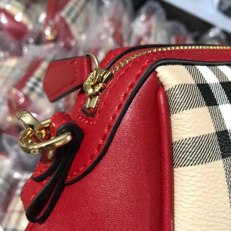 Burberry Bags - Bagsattire   336