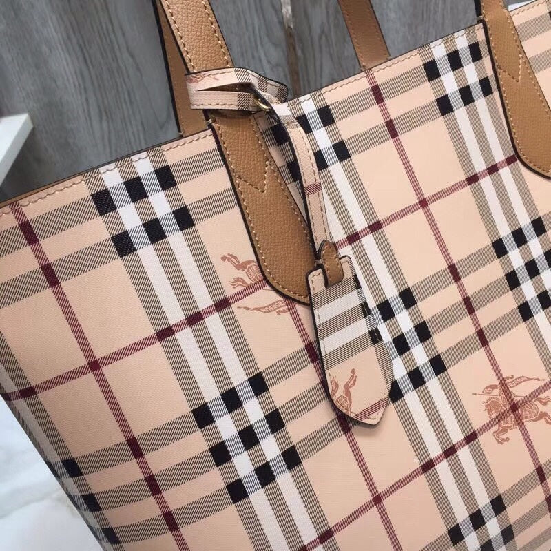 Burberry Bags - Bagsattire   688