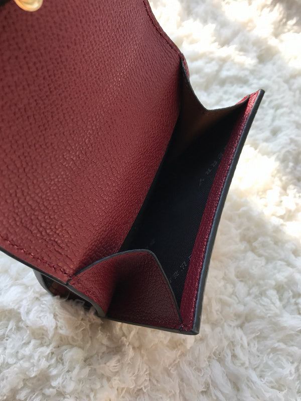 Burberry Bags - Bagsattire   555