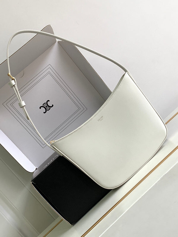 reeby bags - Chanel Bags - 675