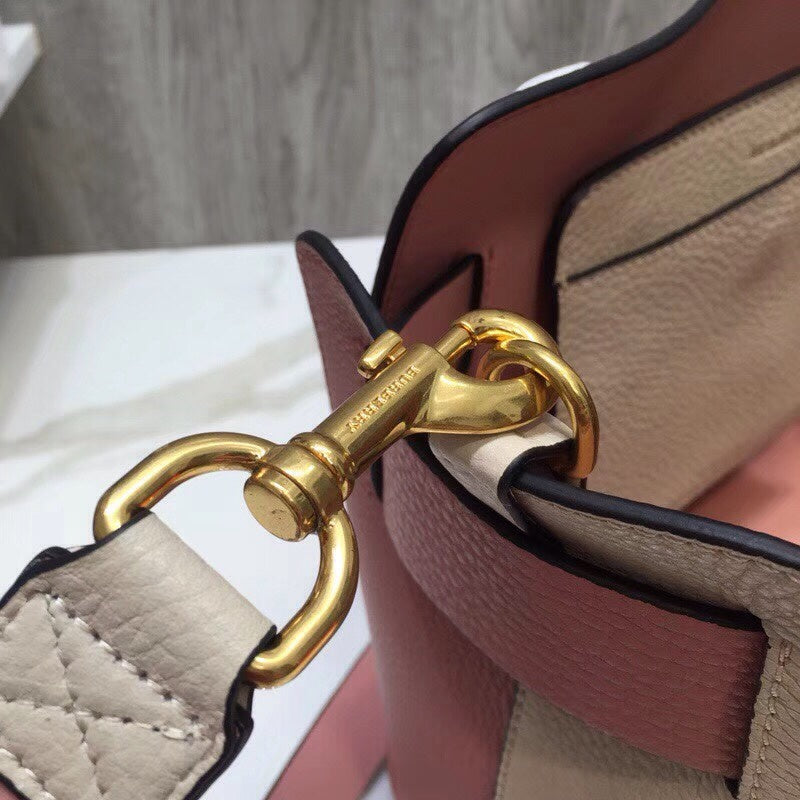 Burberry Bags - Bagsattire   441