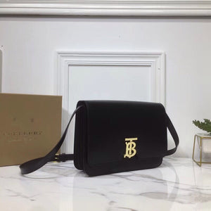 Burberry Bags - Bagsattire   736