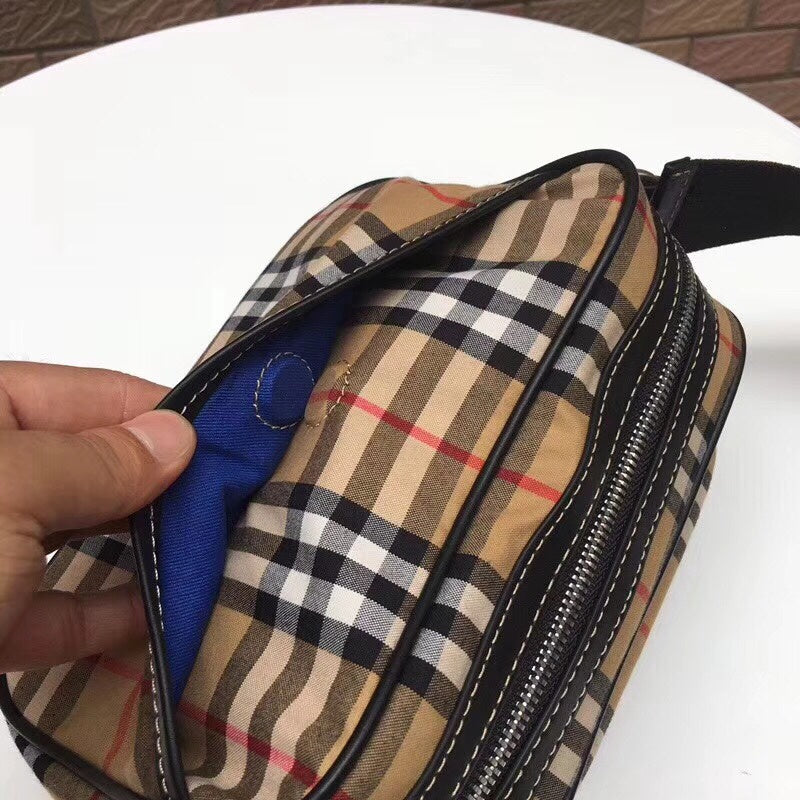 Burberry Bags - Bagsattire   512