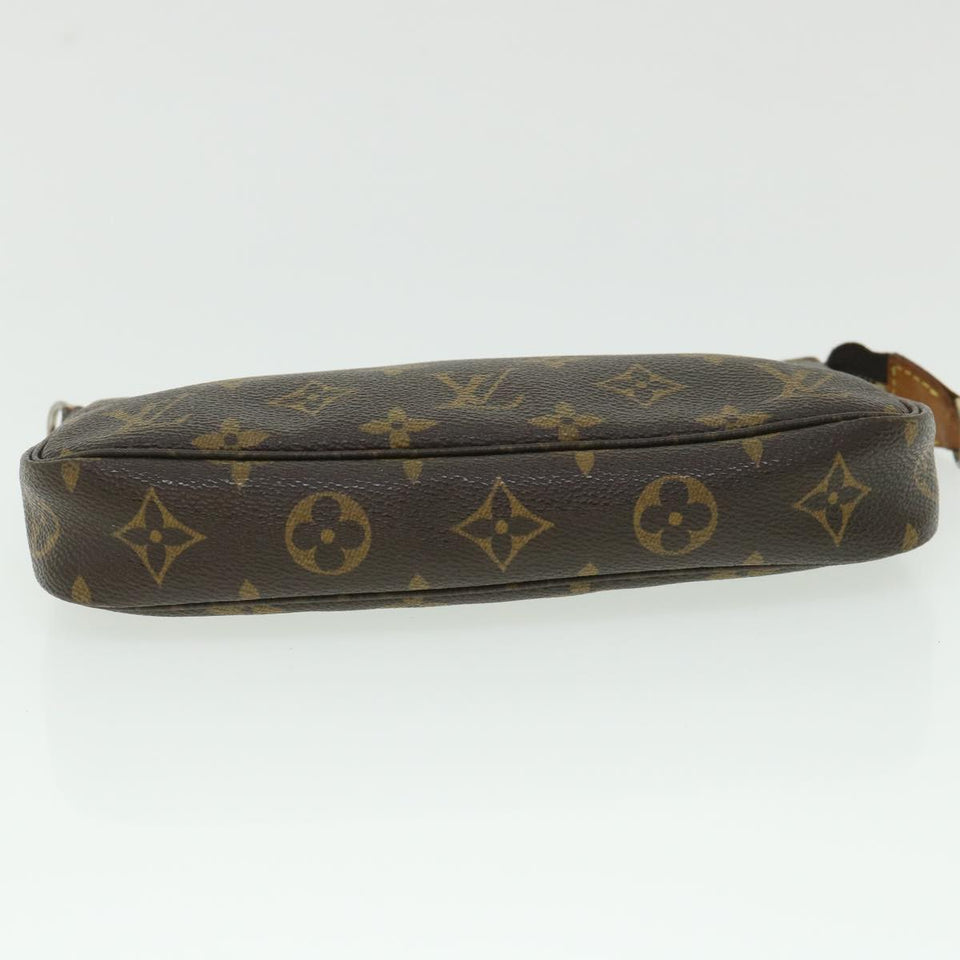 Louis Vuitton Pochette Accessoires  Canvas Clutch Bag