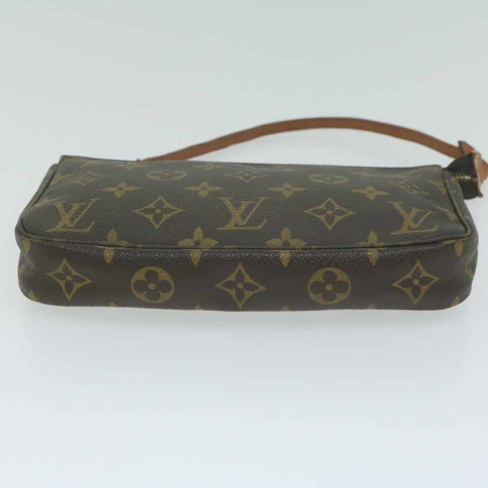 Louis Vuitton Pochette Accessoires  Canvas Clutch Bag