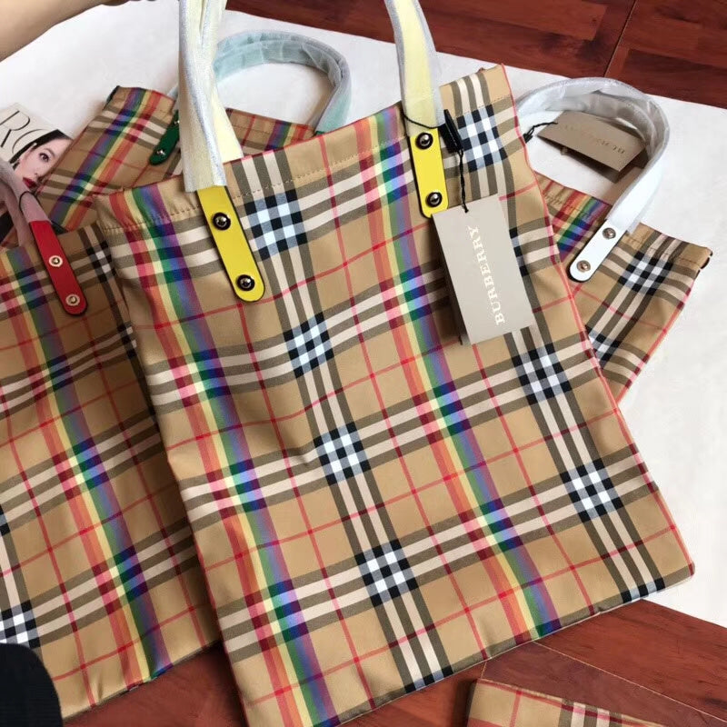 Burberry Bags - Bagsattire   287