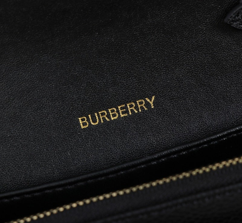 Burberry Bags - Bagsattire   147