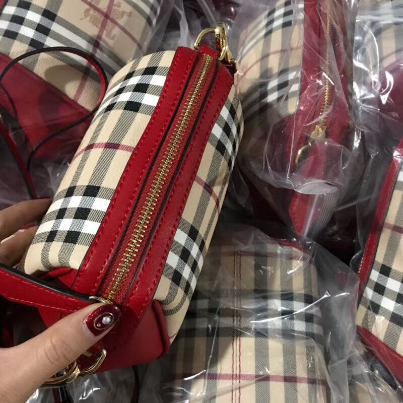 Burberry Bags - Bagsattire   336