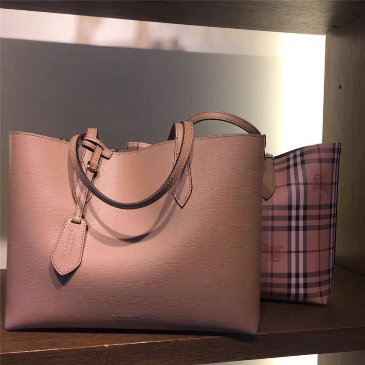 Burberry Bags - Bagsattire   223