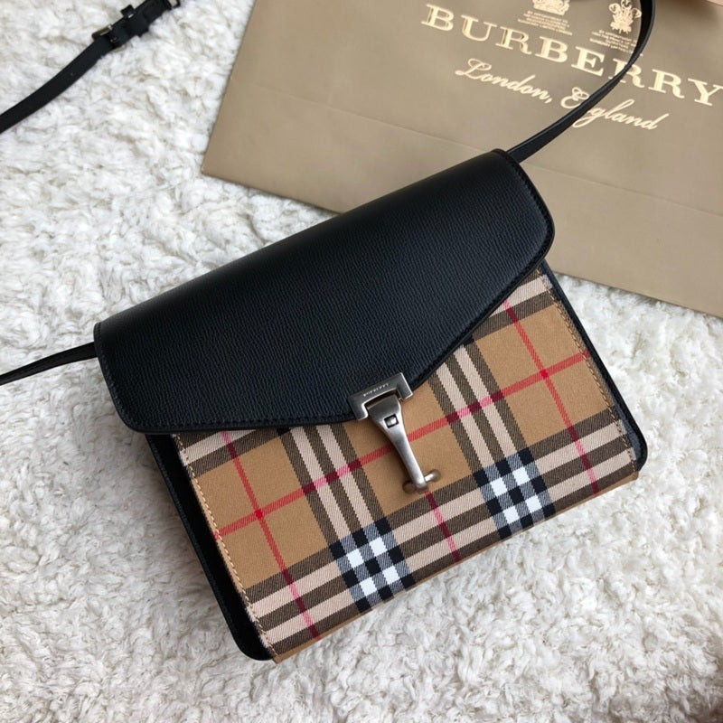 Burberry Bags - Bagsattire   473