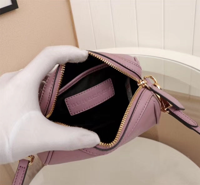 Burberry Bags - Bagsattire   303