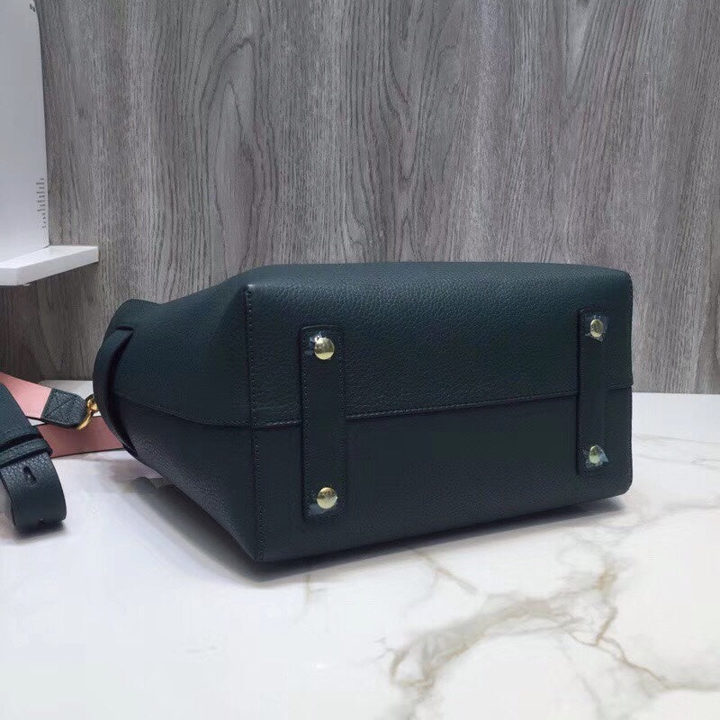 Burberry Bags - Bagsattire   437