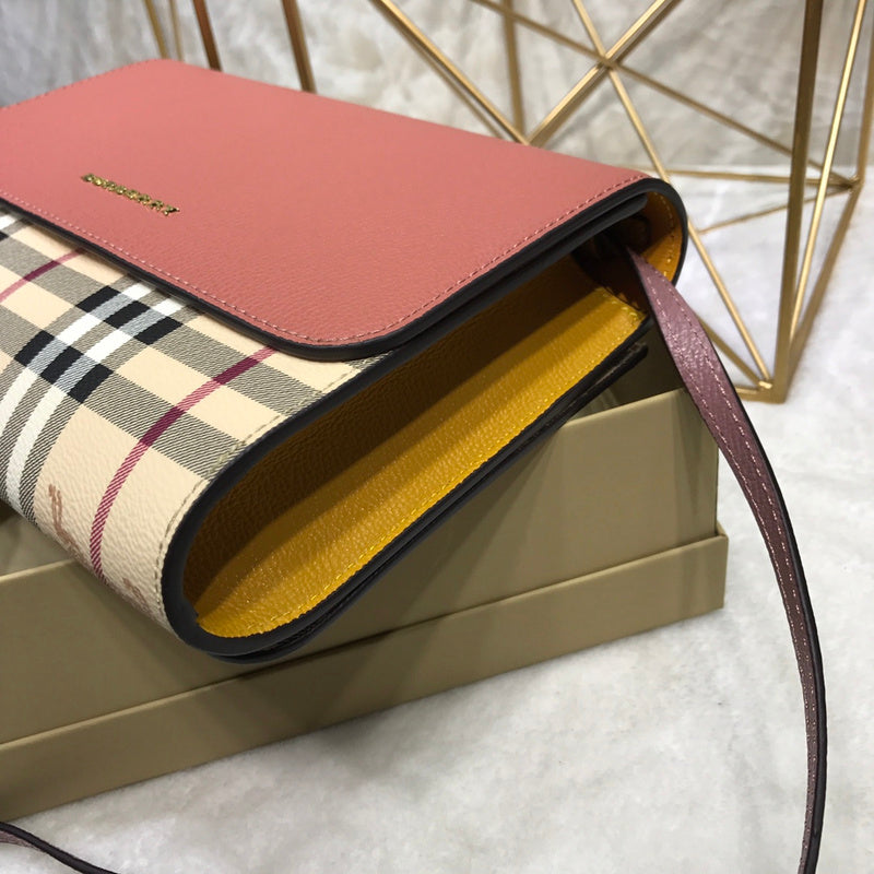 Burberry Bags - Bagsattire   486