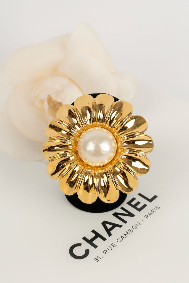 Broche Chanel