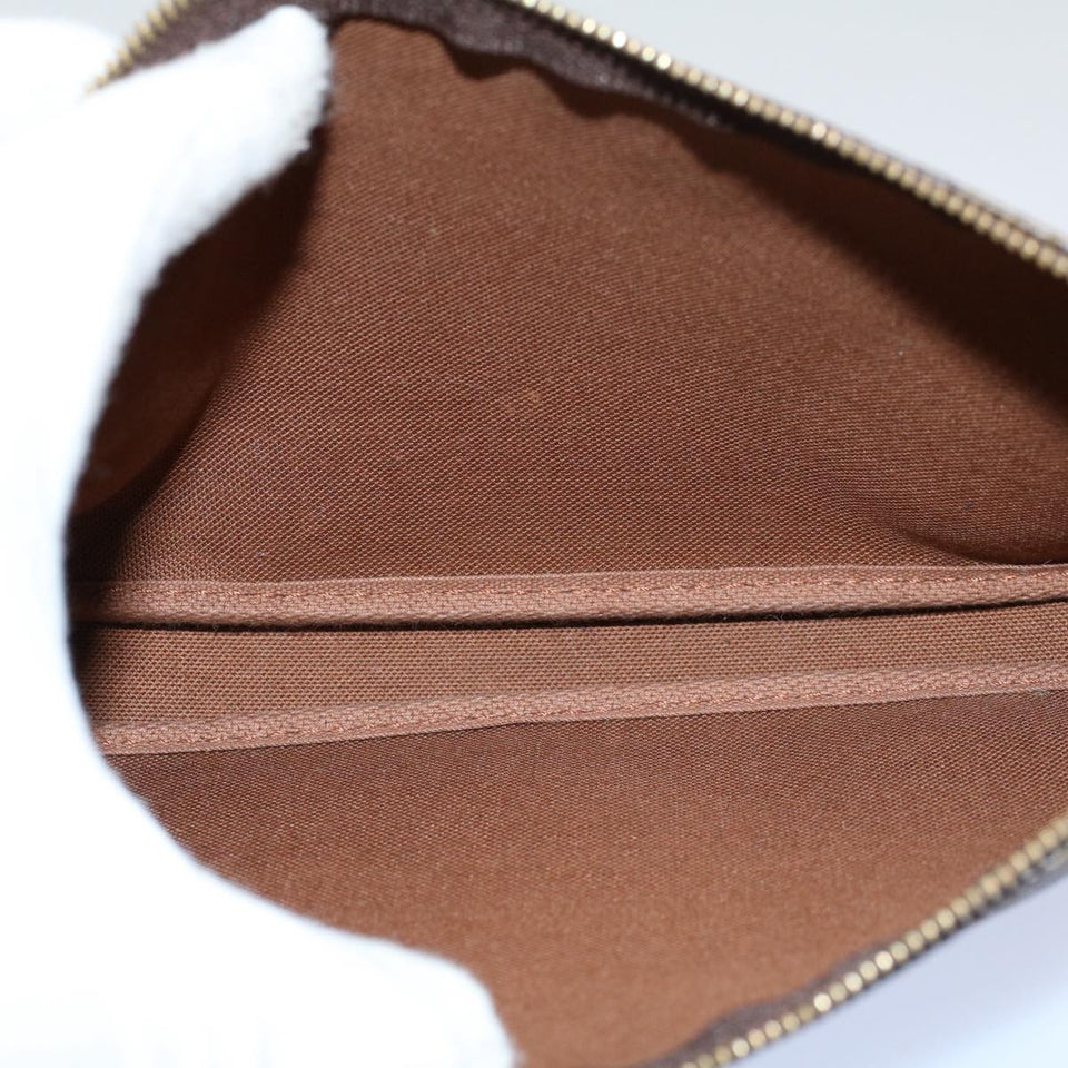 Louis Vuitton Pochette Accessoires  Leather Clutch Bag